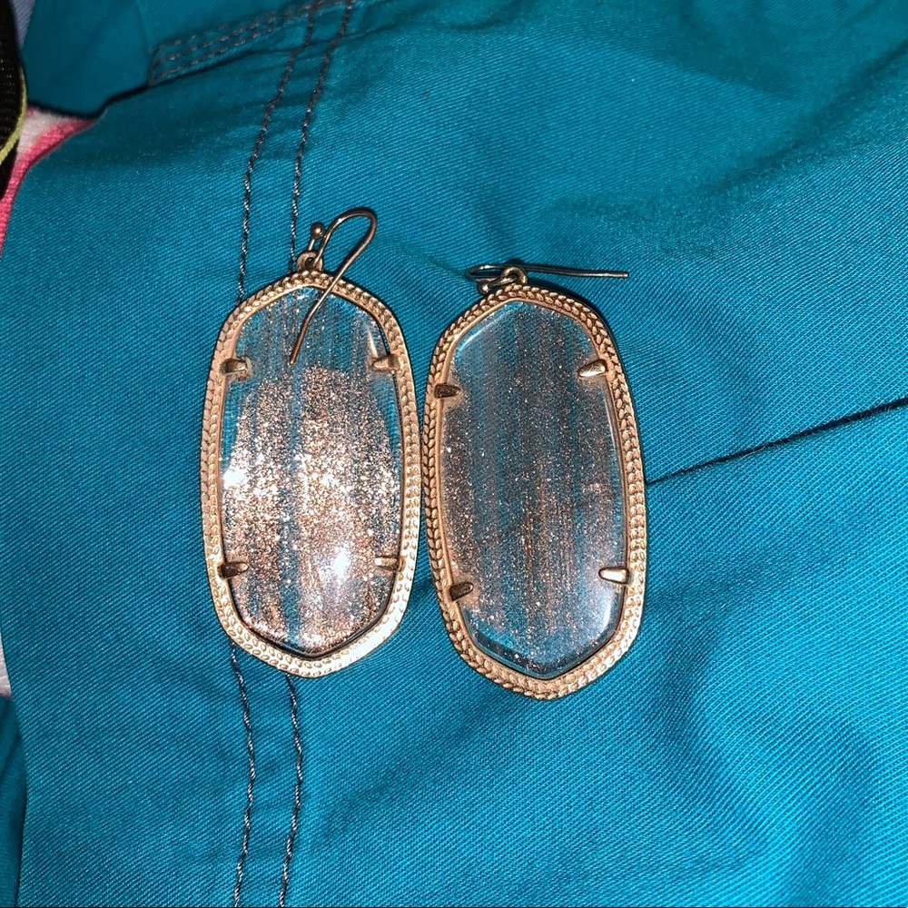 Kendra Scott Danielle earrings! 💕